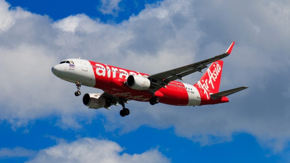 Eine Maschine der Airline AirAsia